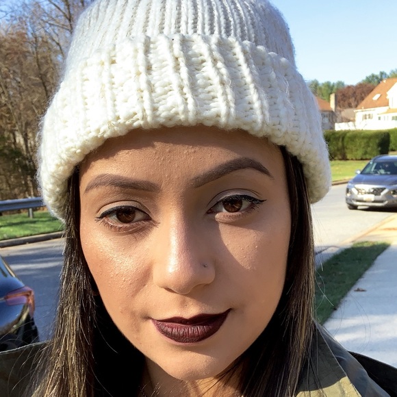 Meet your Posher, Kate - Picture 2 of 2